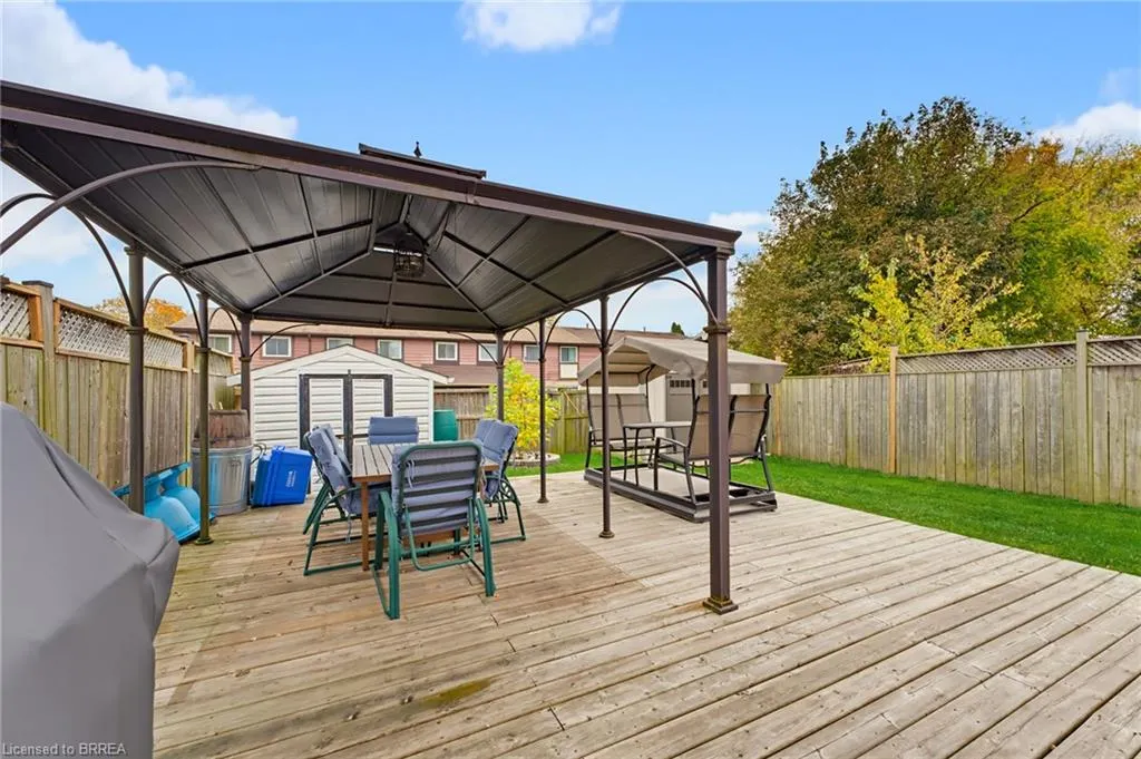 30 Maple Crescent