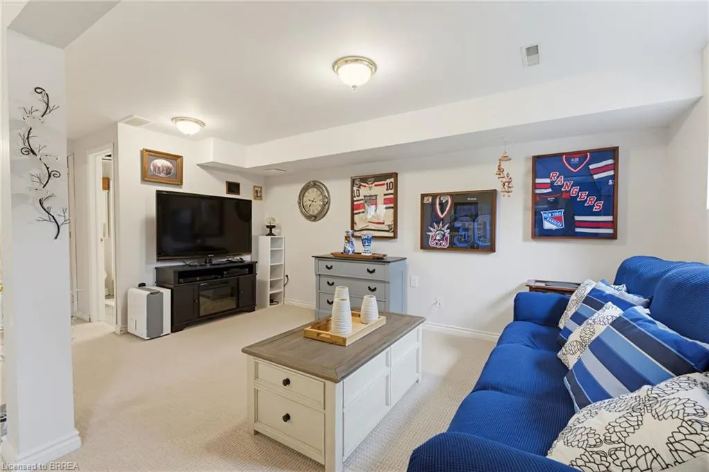 30 Maple Crescent