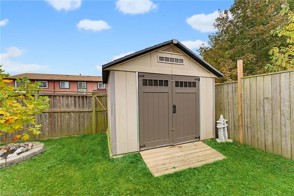 30 Maple Crescent