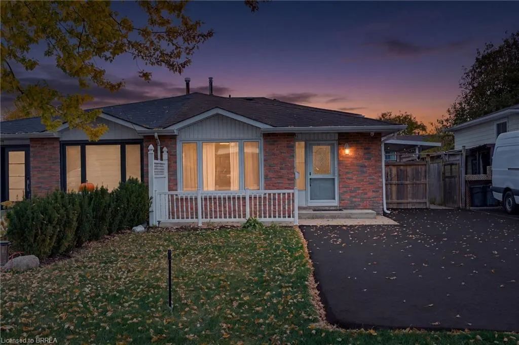 30 Maple Crescent