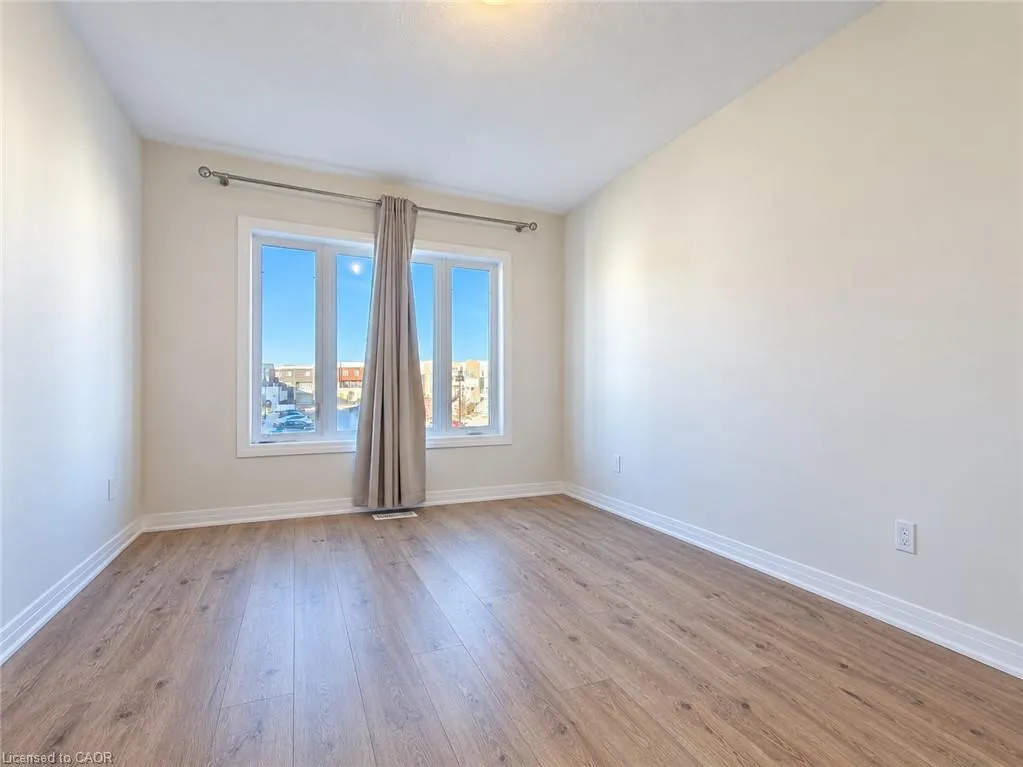 96 Progress Crescent