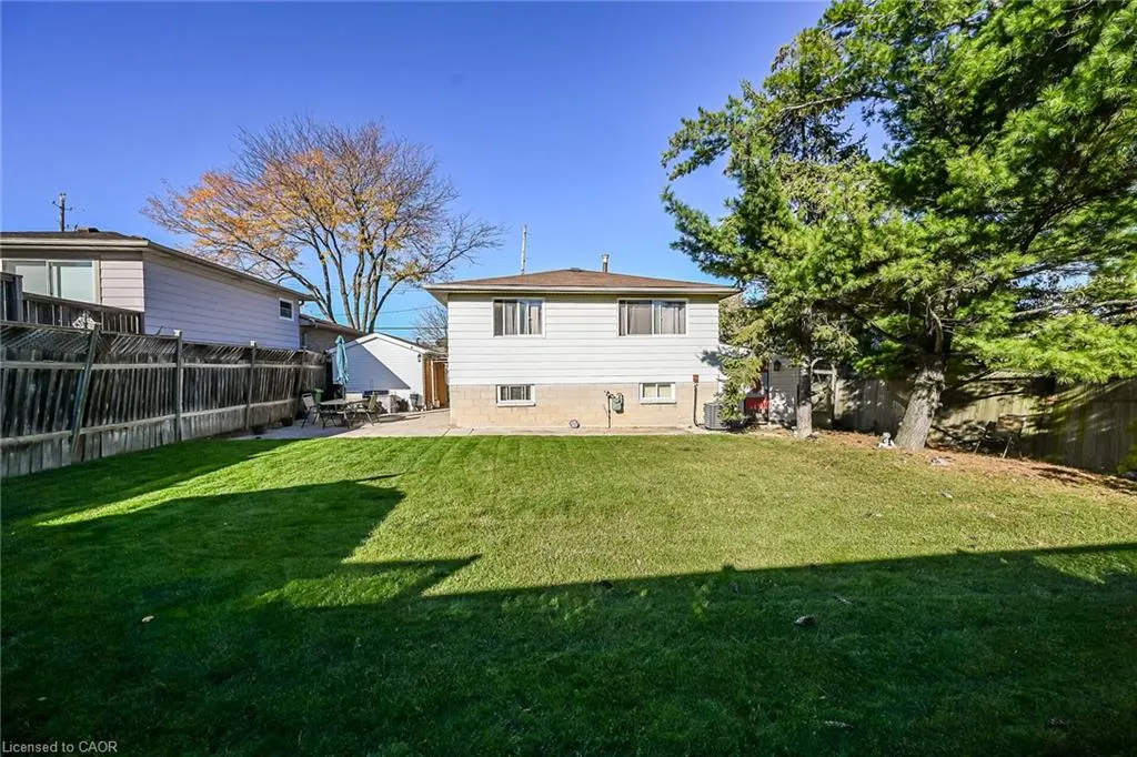 411 Queen Victoria Drive