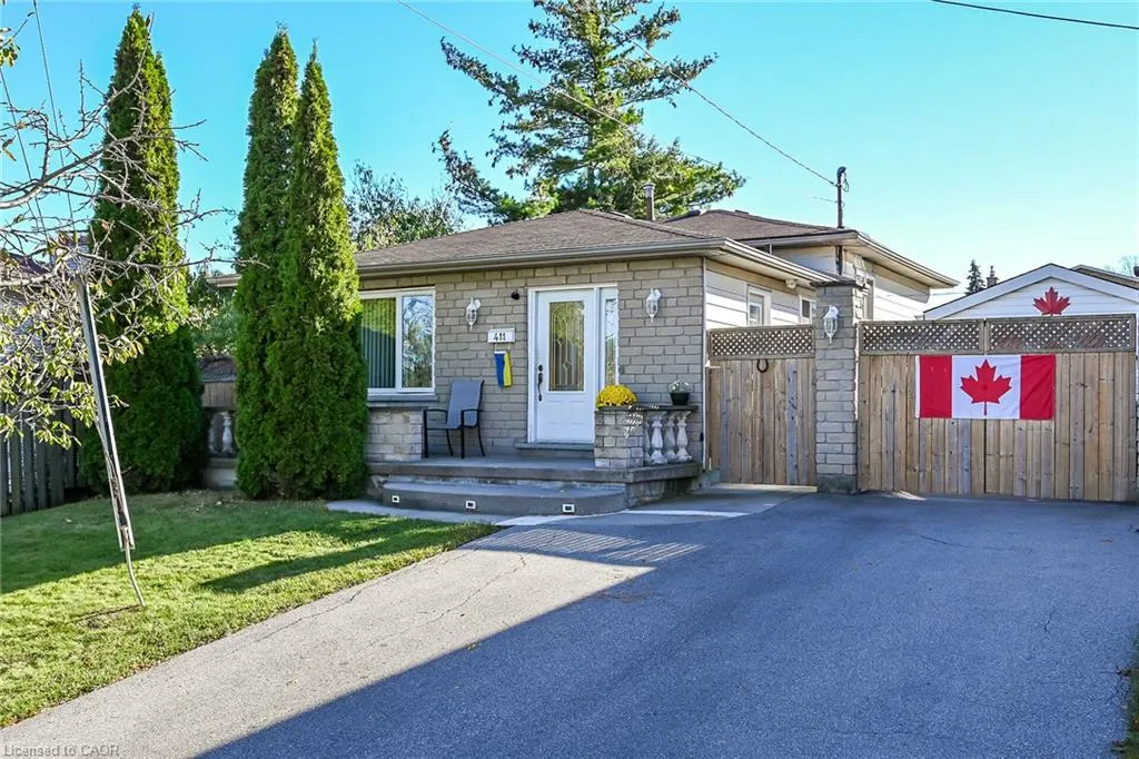 411 Queen Victoria Drive