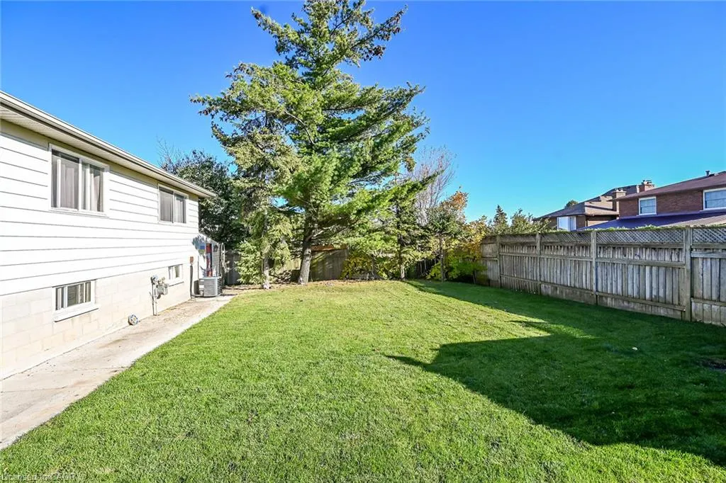 411 Queen Victoria Drive