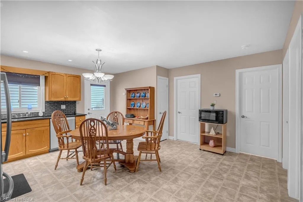25 Sudds Lane