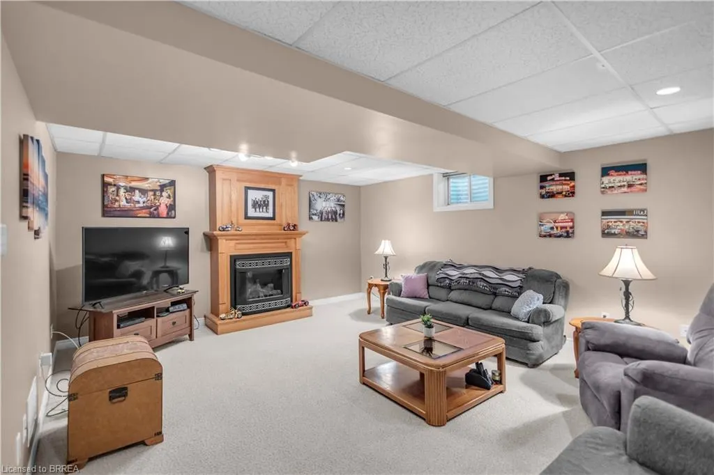 25 Sudds Lane