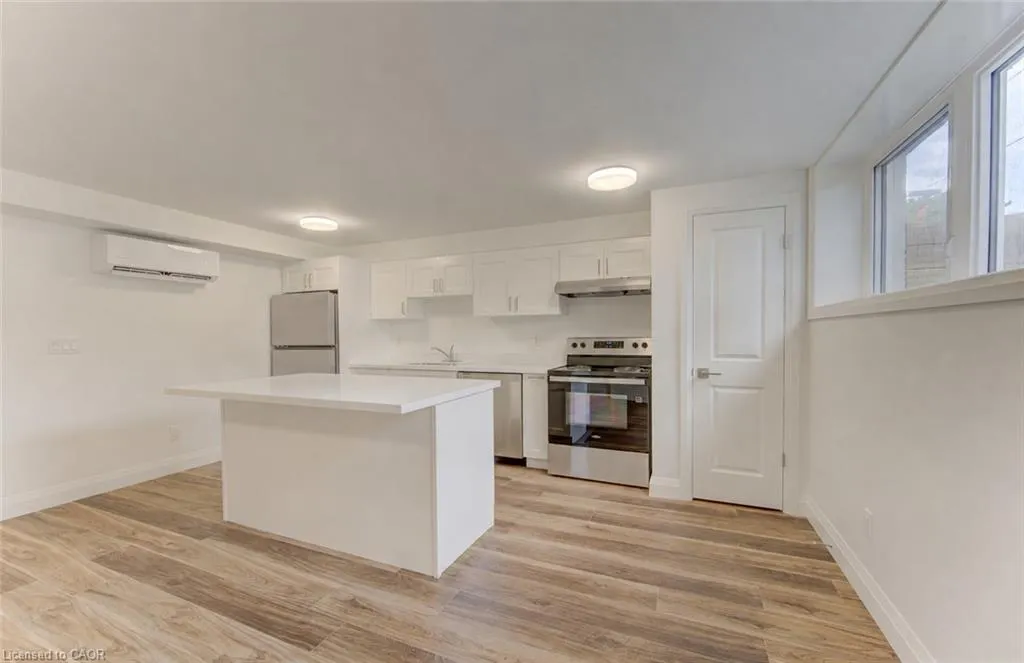 93 Kinzie Avenue #A