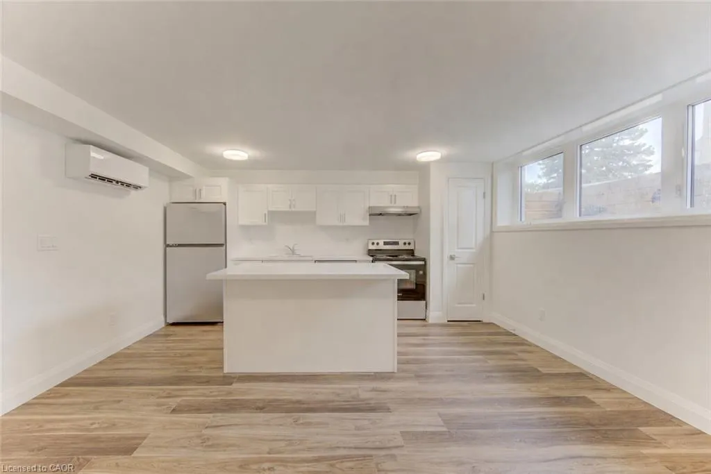 93 Kinzie Avenue #A
