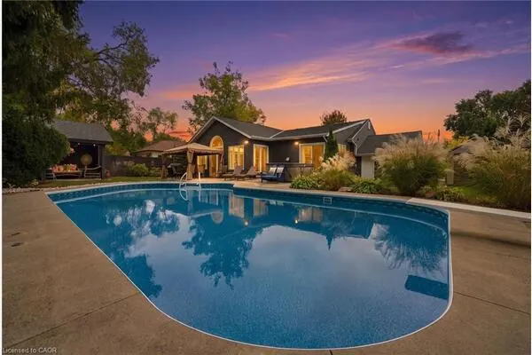 2101 Edinburgh Drive