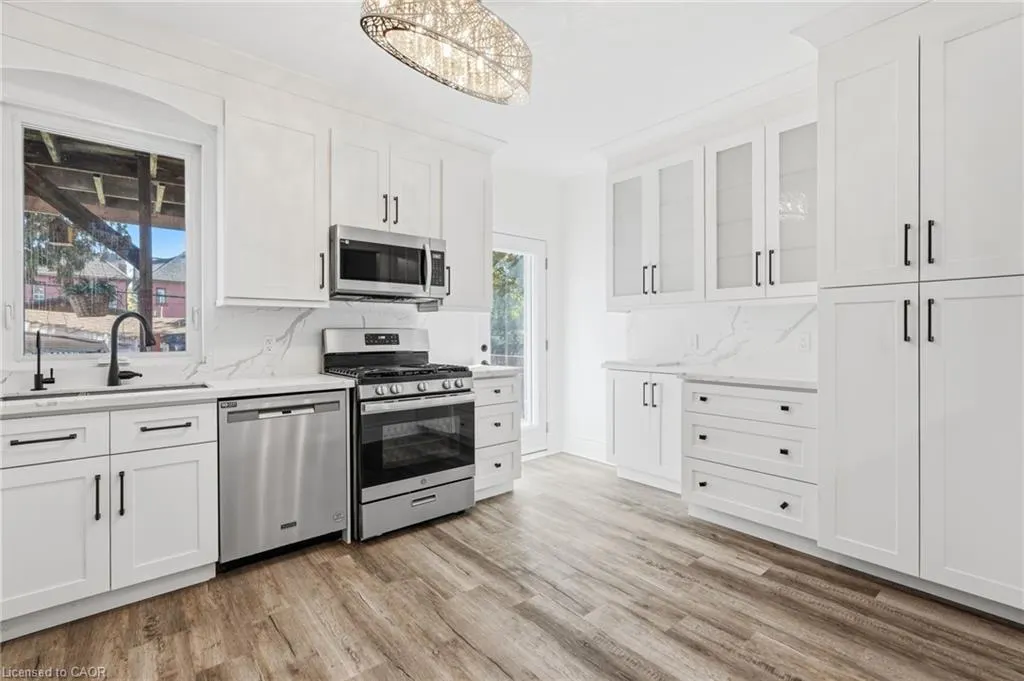 26 Sherman Avenue N