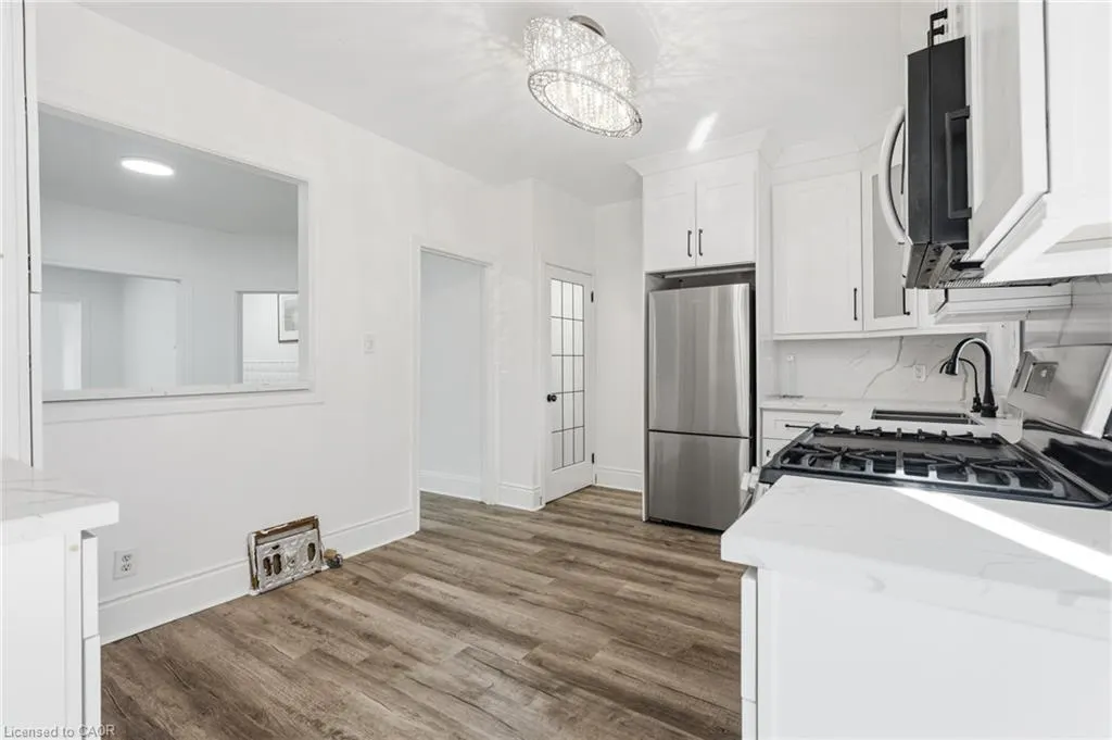 26 Sherman Avenue N