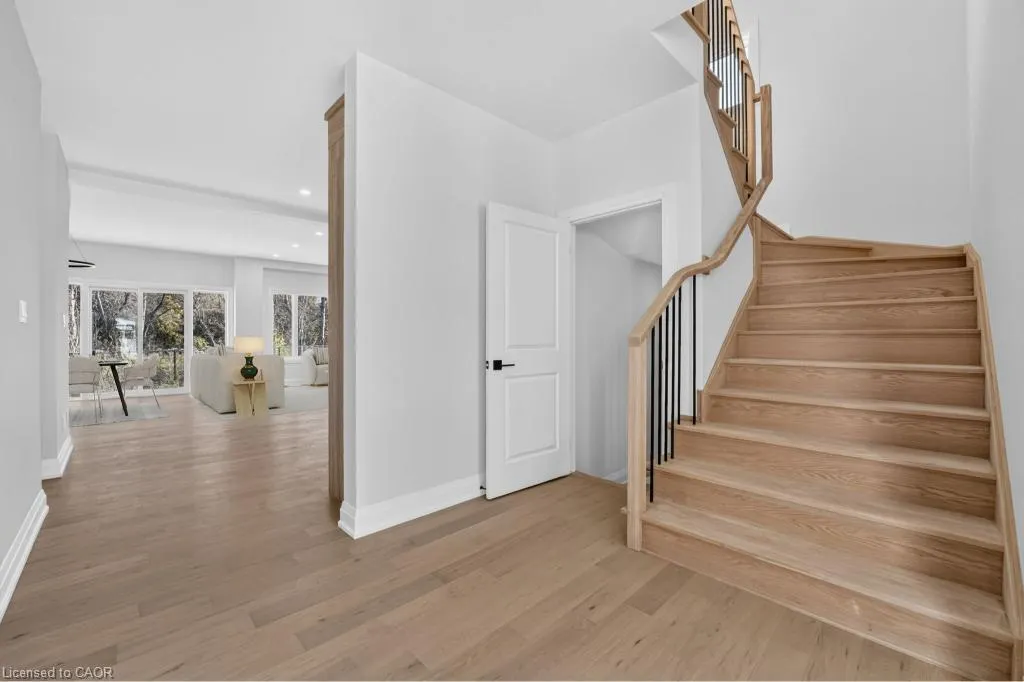 8735 Harlyn Common