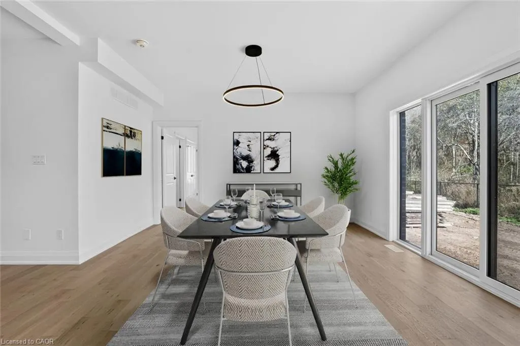 8735 Harlyn Common