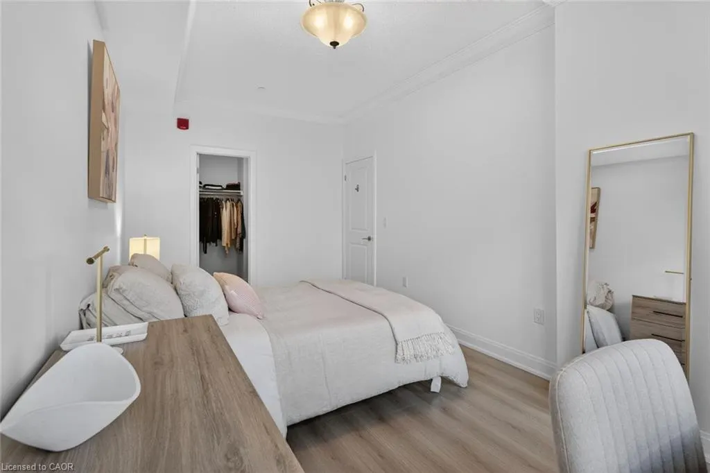 216 Oak Park Boulevard #214