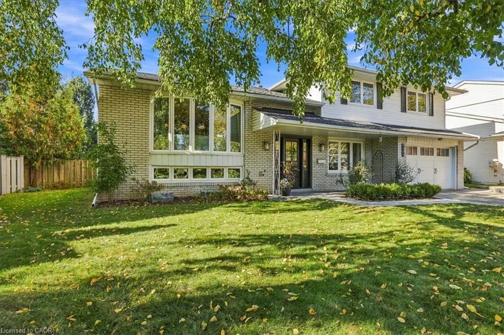 368 Aurora Crescent