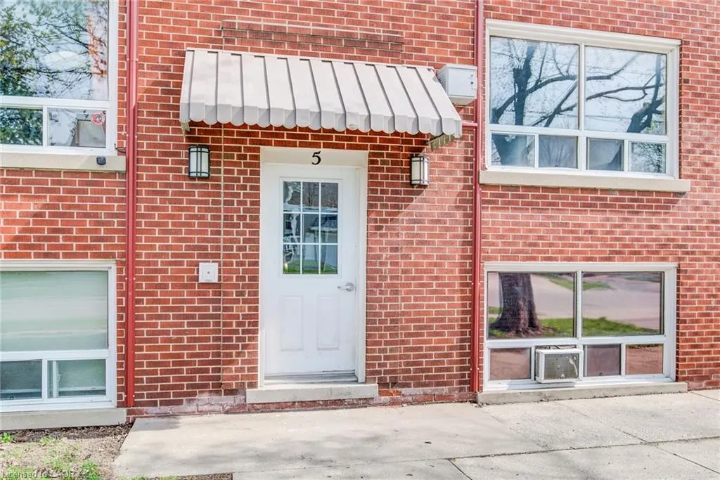 5 Heiman Street #2