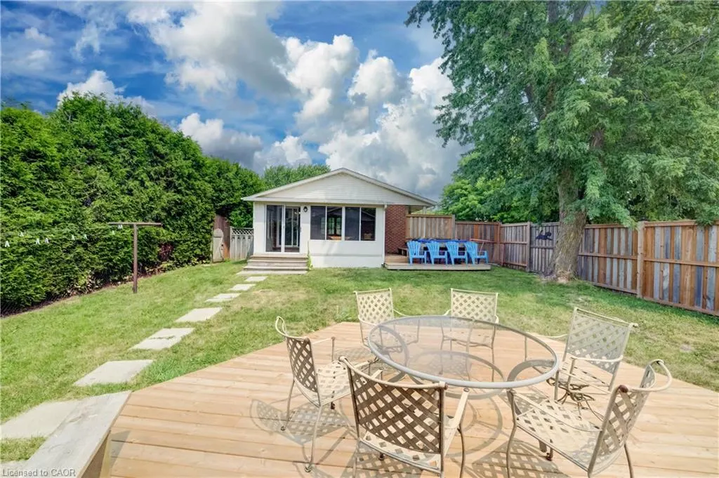 85 Foxhunt Road