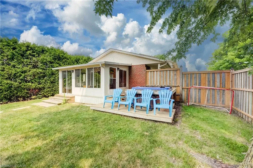 85 Foxhunt Road