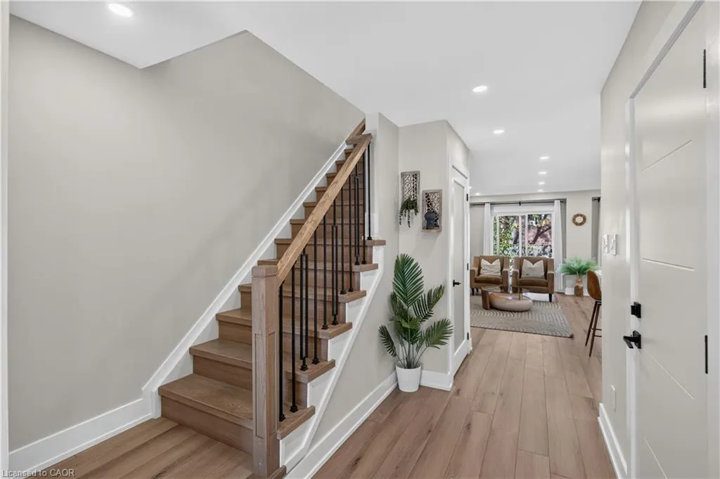 149 Essling Avenue