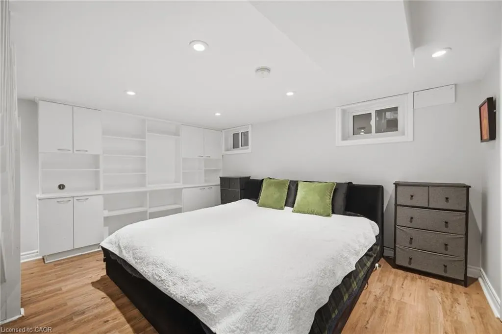 11 Rock Avenue