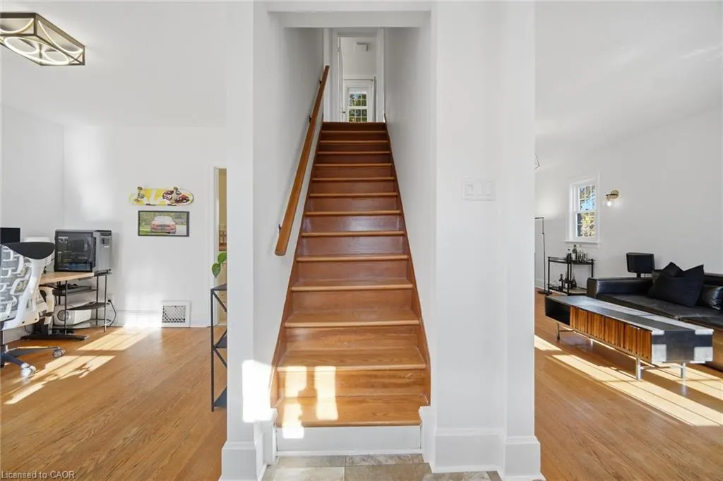 11 Rock Avenue