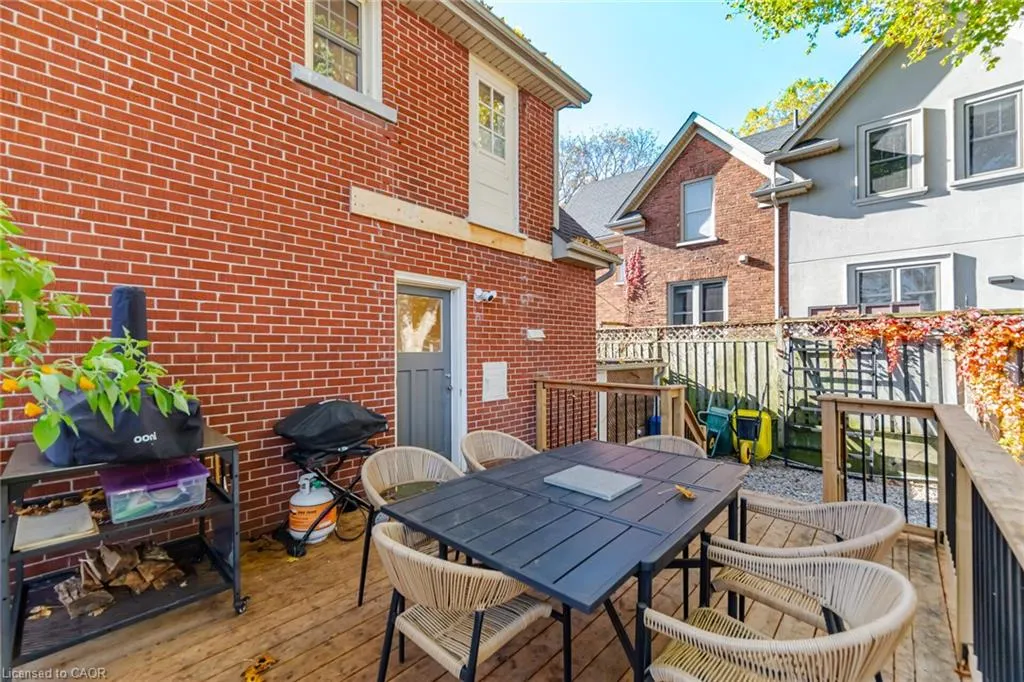 11 Rock Avenue