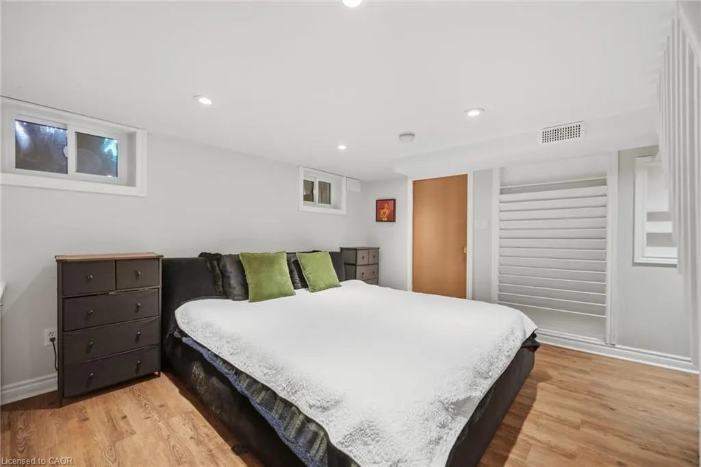 11 Rock Avenue
