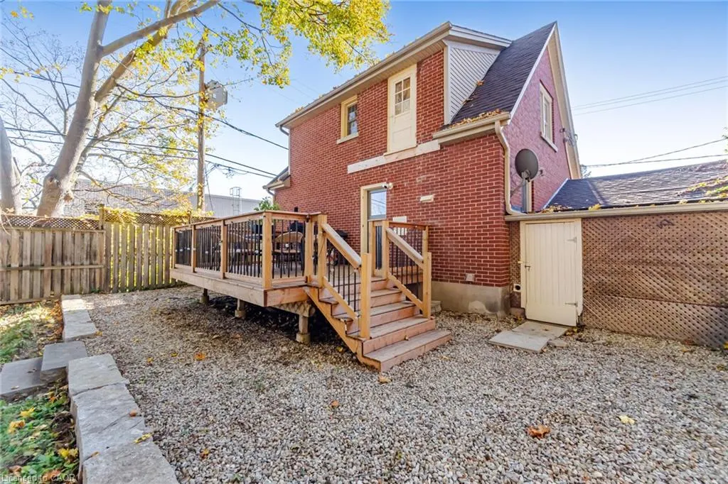 11 Rock Avenue