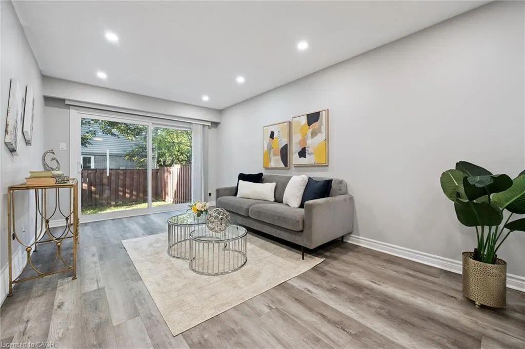 46 Cedarwoods Crescent #20