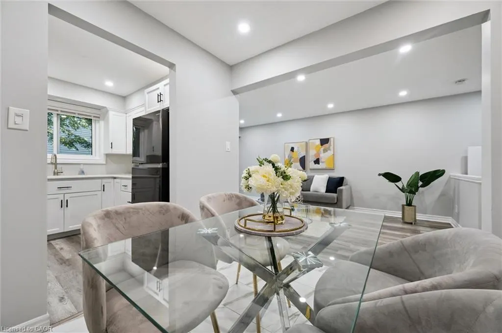 46 Cedarwoods Crescent #20