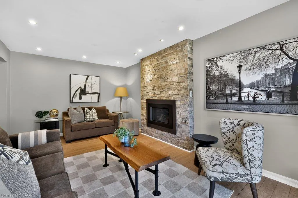 3188 Woodward Avenue