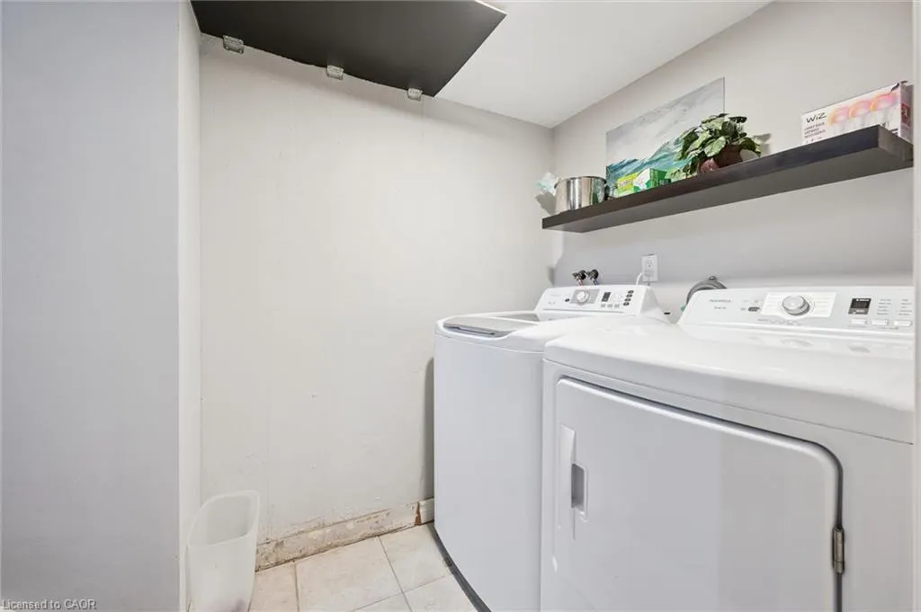 29 Mcilwraith Crescent