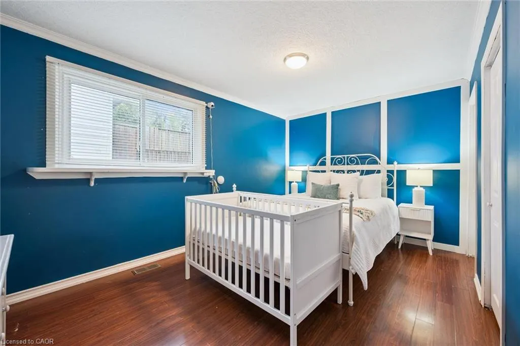 29 Mcilwraith Crescent