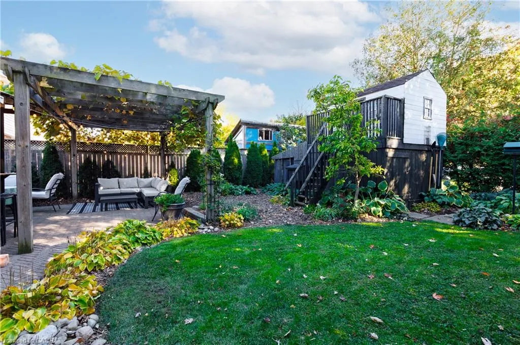 1323 Queen's Boulevard