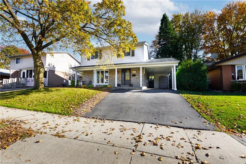 1323 Queen's Boulevard