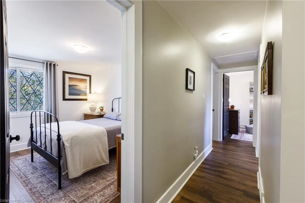 1323 Queen's Boulevard