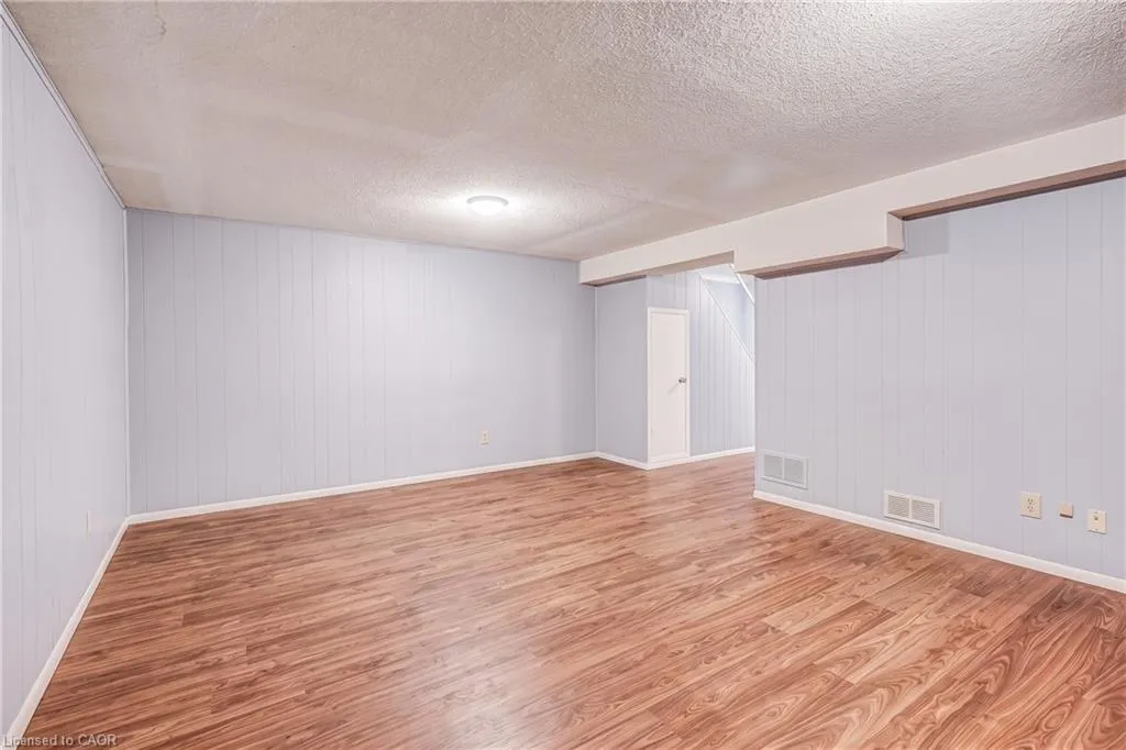 2713 Andorra Circle