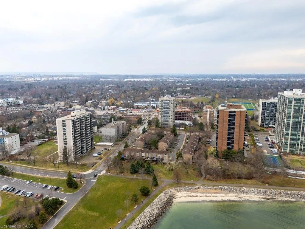 2263 Marine Drive #301