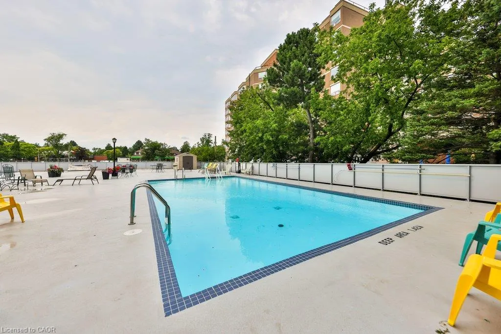 2263 Marine Drive #301