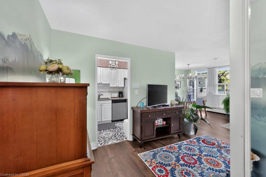 2263 Marine Drive #301