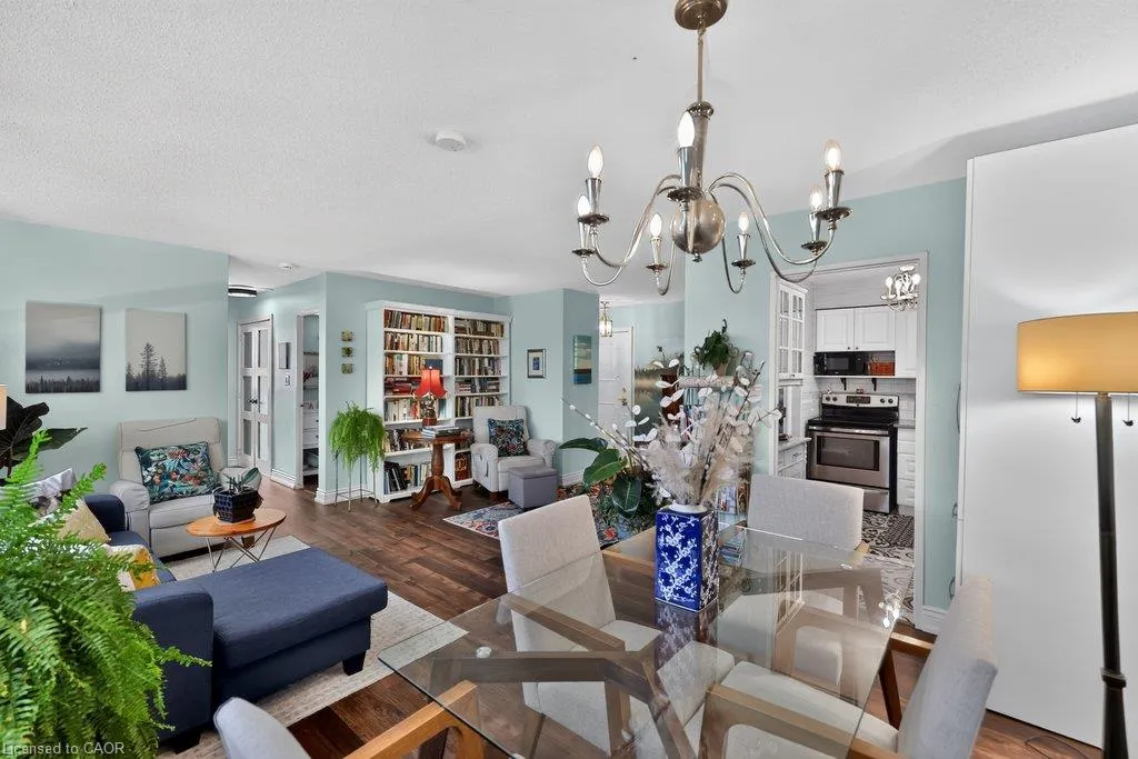 2263 Marine Drive #301