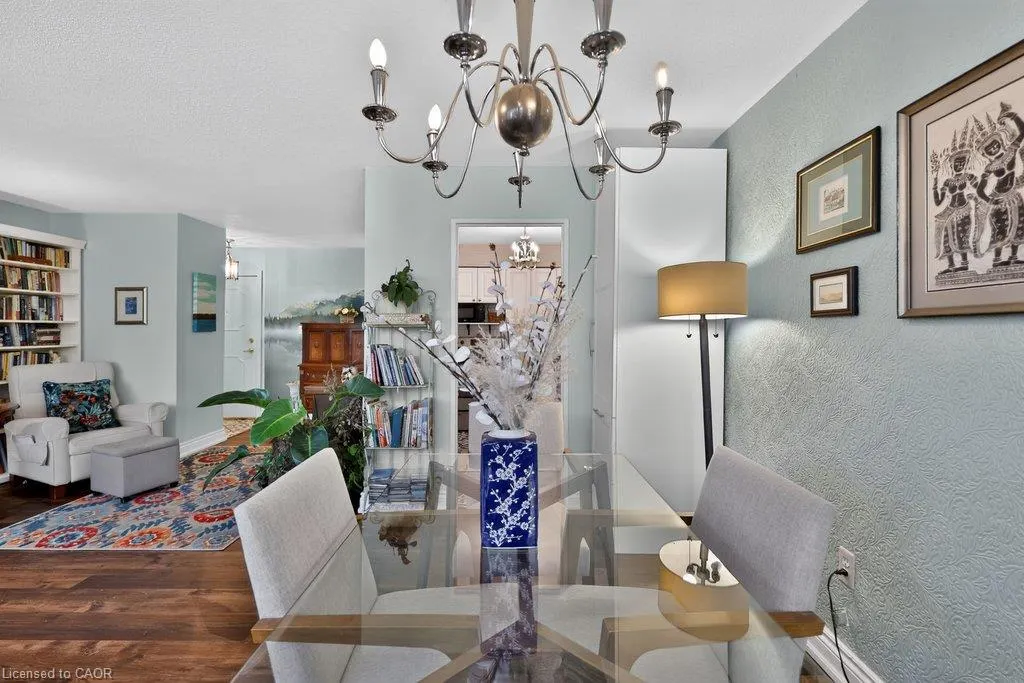 2263 Marine Drive #301