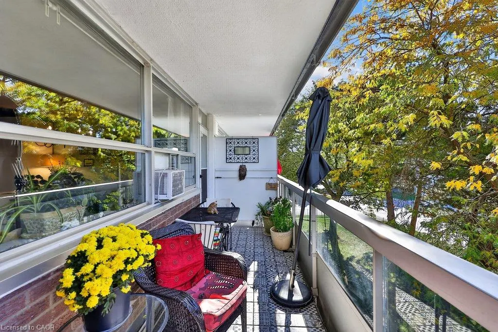 2263 Marine Drive #301