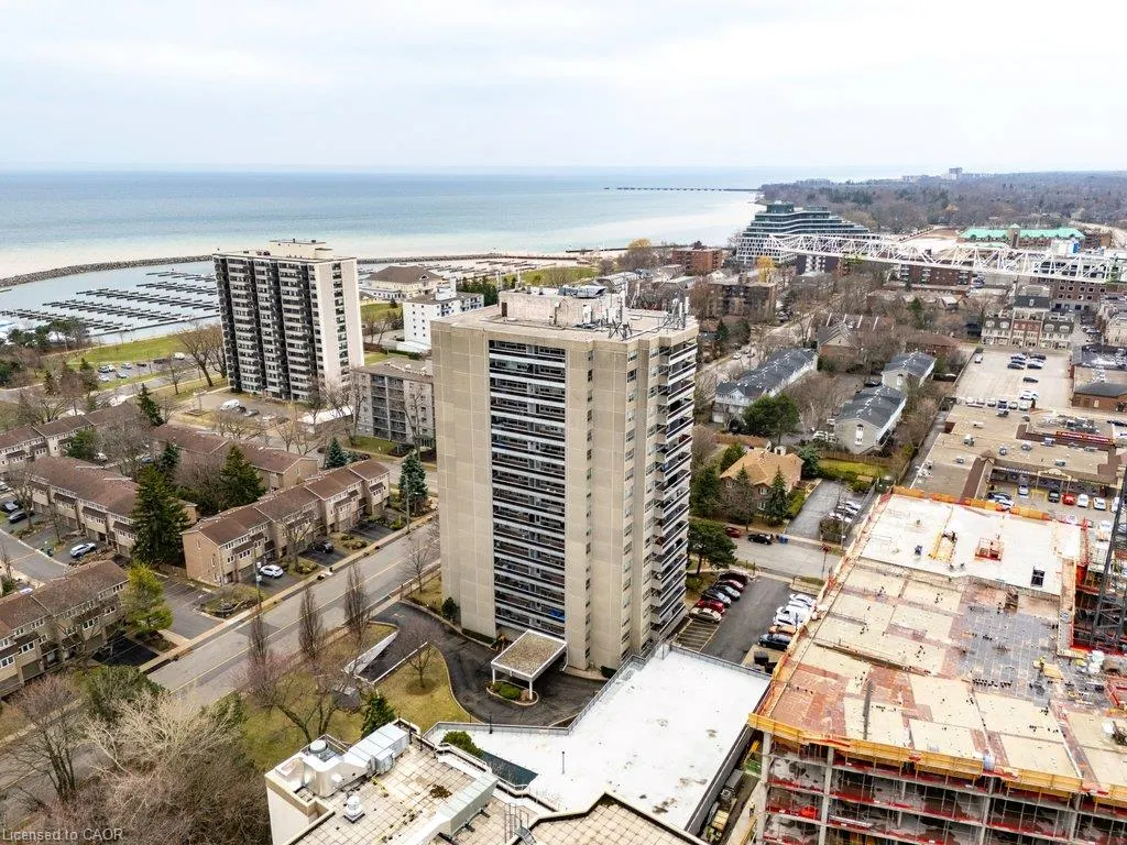 2263 Marine Drive #301
