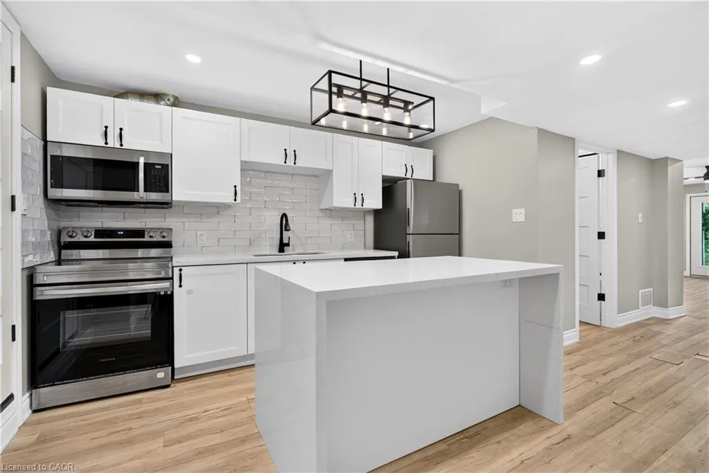 592 Aberdeen Avenue #1
