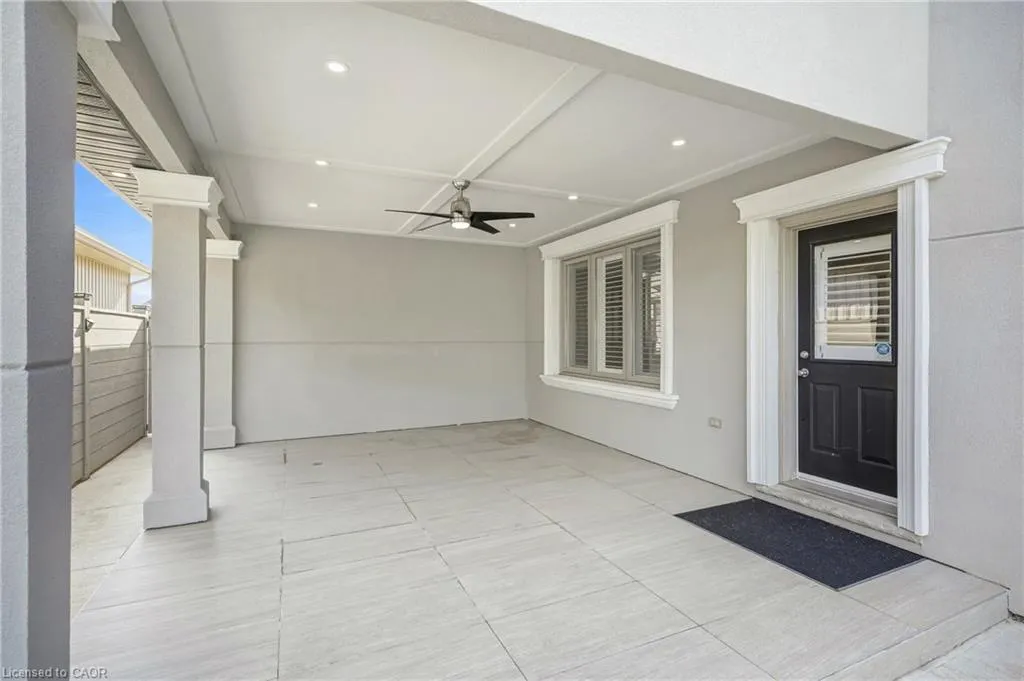 17 First St Louth