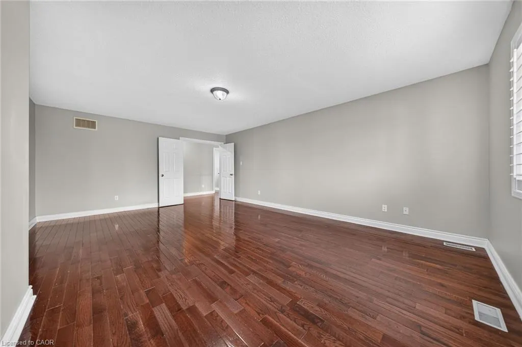 103 Swift Crescent