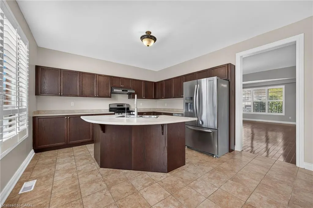 103 Swift Crescent