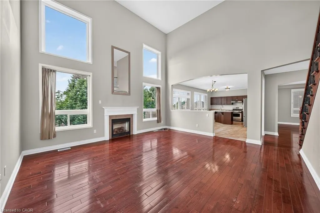 103 Swift Crescent