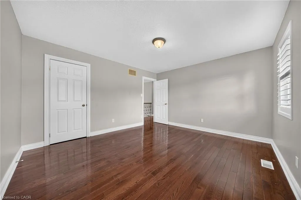 103 Swift Crescent